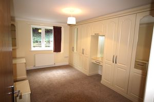 Bedroom- click for photo gallery